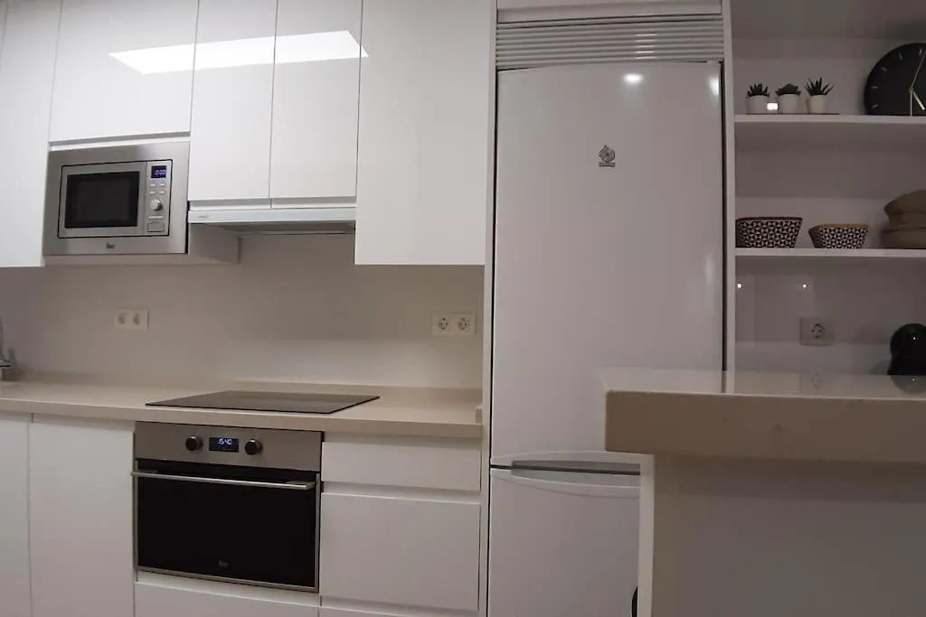 Nuevo-Luminoso Y Moderno. Parking Gratis!! Apartment Seville